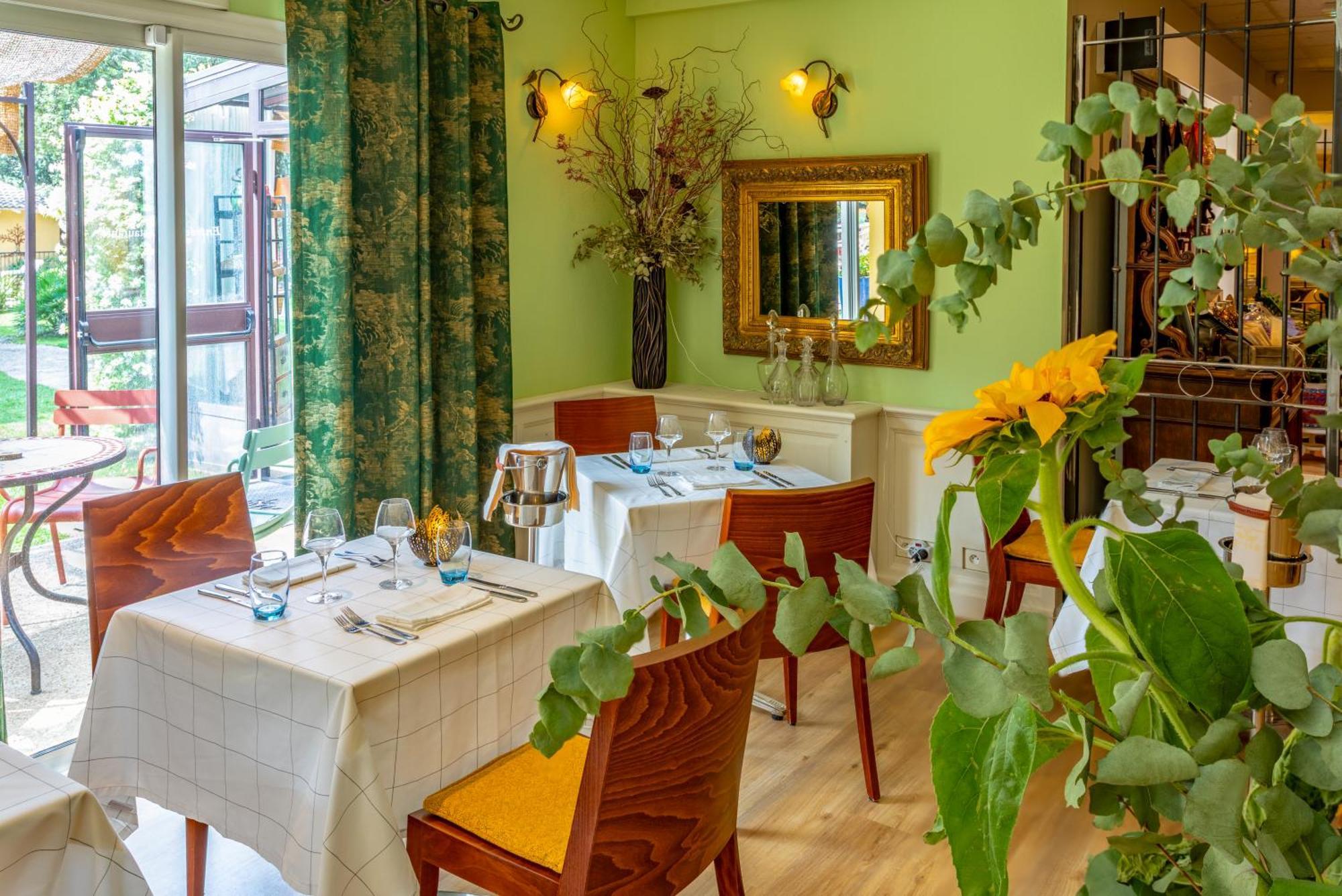 Hotel La Bastide De Grignan